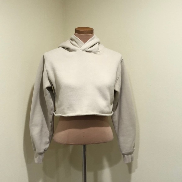 Aritzia TNA Cropped Hooded Sweatshirt Size XXS Cream Fleece Lined Hoodie - Picture 2 of 9